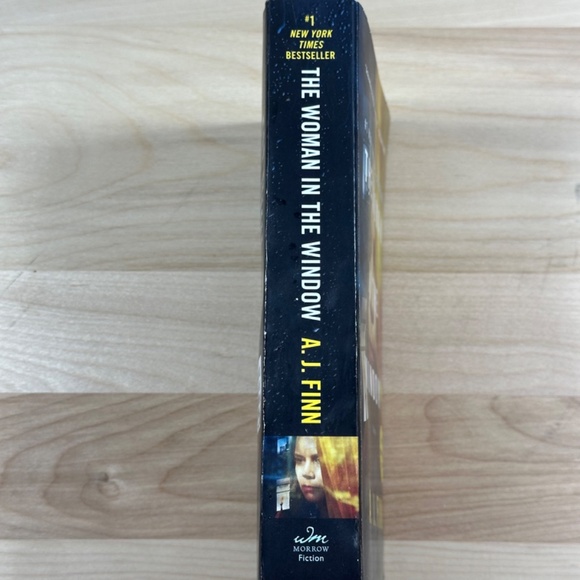 THE WOMAN IN THE WINDOW Paperback Buy 1 for $9, 2 for $14, 3 for $18 - Picture 4 of 4